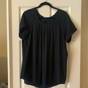 Pleione Black Short Sleeve Blouse